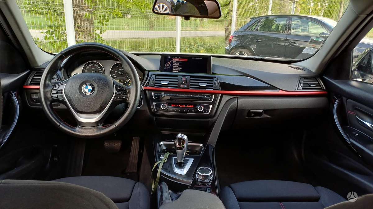 BMW 320, 2.0 l., Седан
