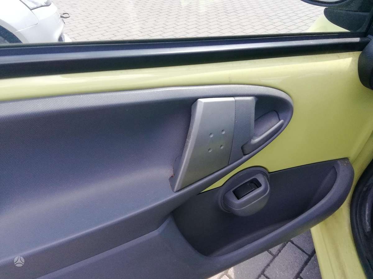 Citroen C1, 1.0 l., hatchback