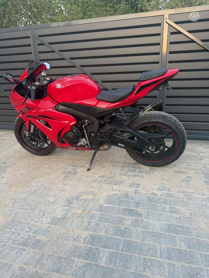 Suzuki GSX-R 1000cc, superbikes