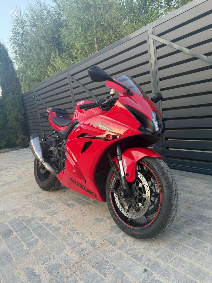 Suzuki GSX-R 1000cc, superbikes