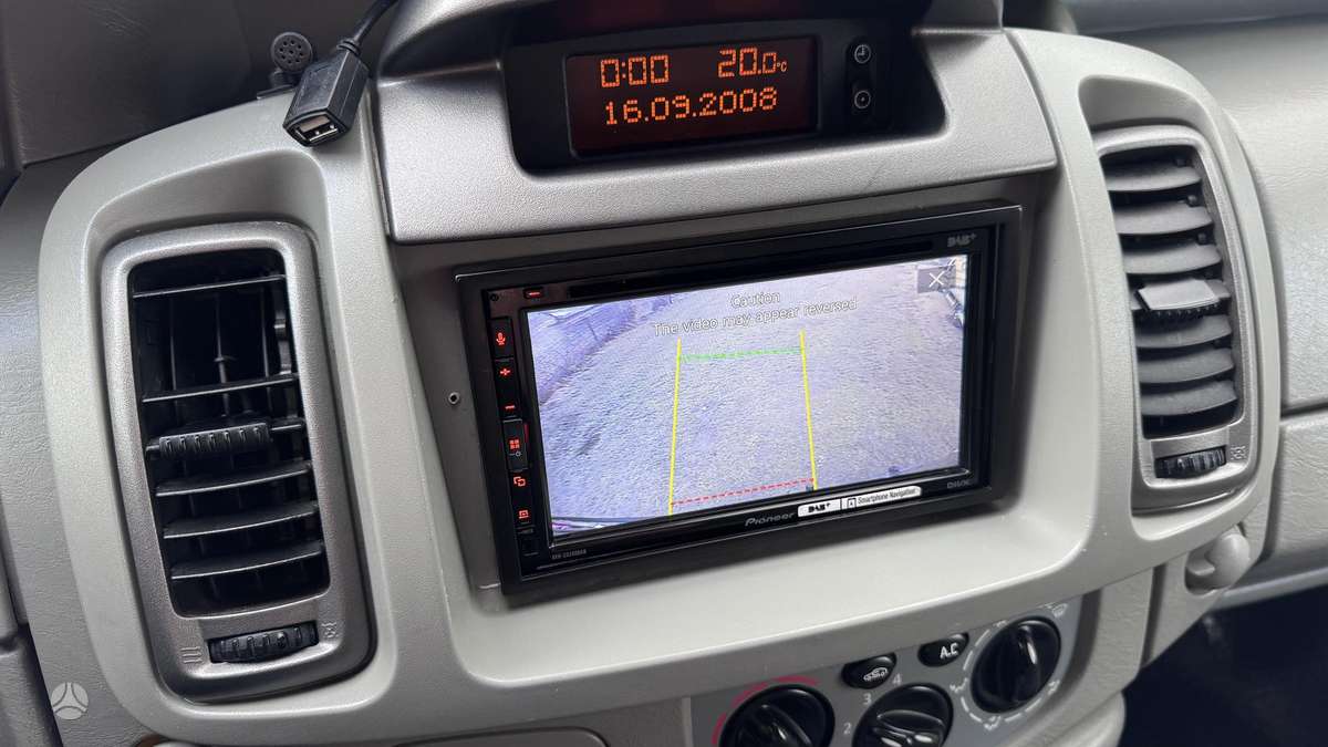 Opel Vivaro, 2.0 l., passenger minibus