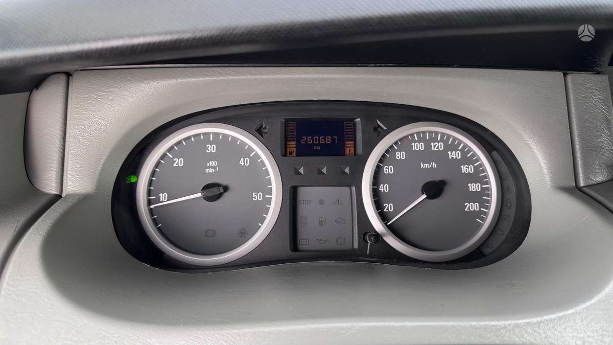 Opel Vivaro, 2.0 l., passenger minibus
