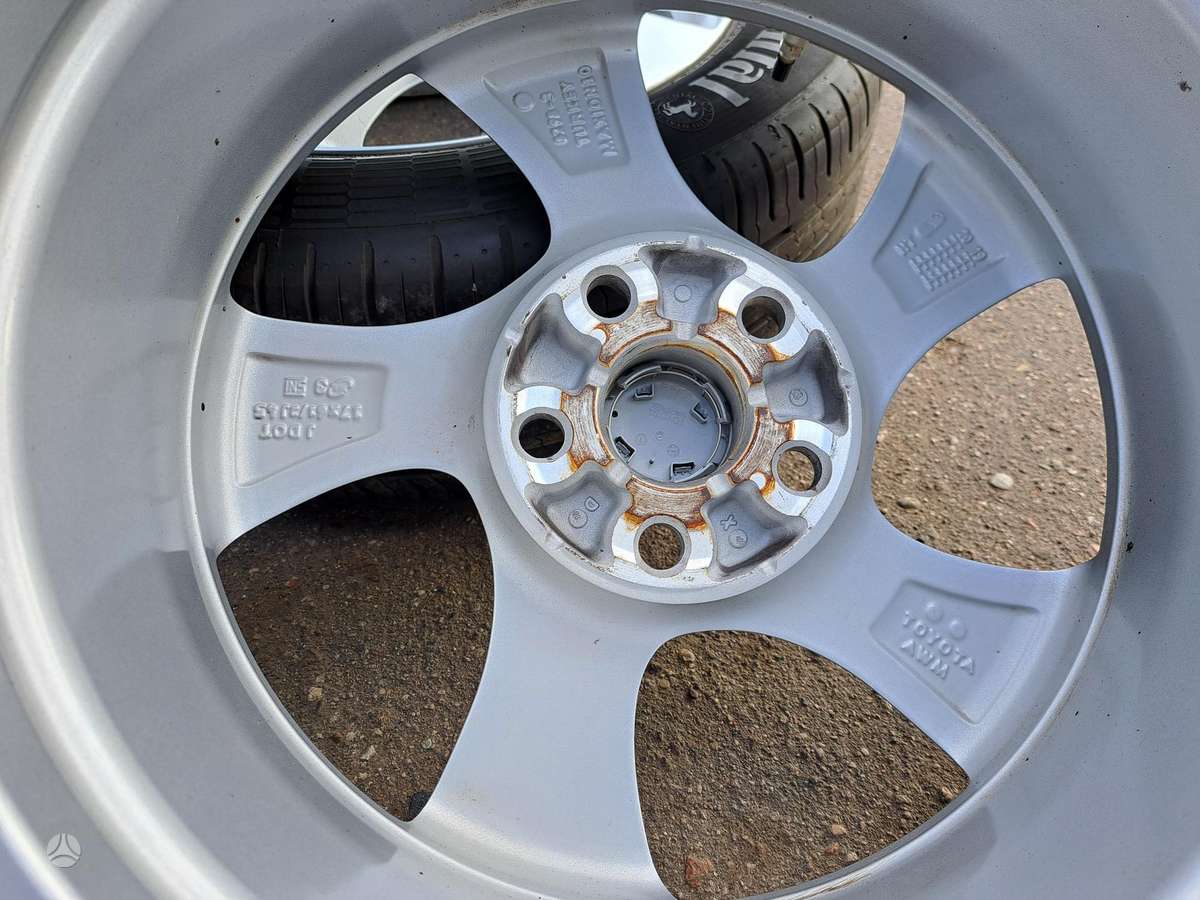 Toyota CHR, light alloy, R17