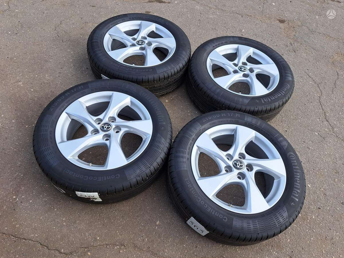Toyota CHR, light alloy, R17