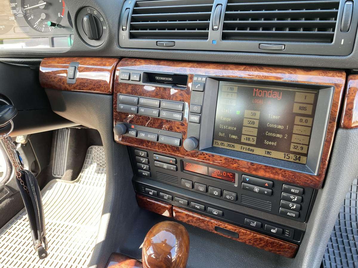 BMW 730, 2.9 l., Седан