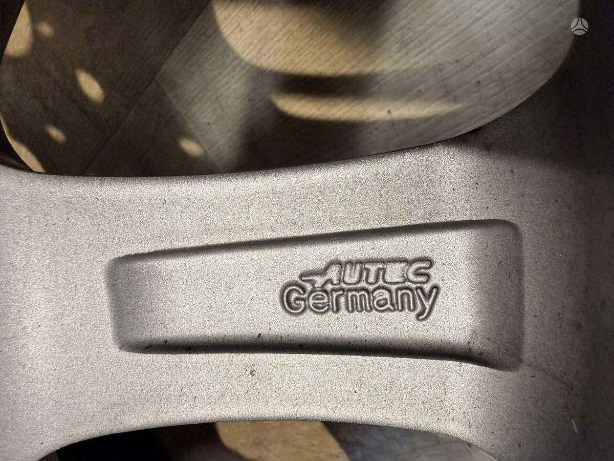 Subaru Outback su padangomis, light alloy, R17
