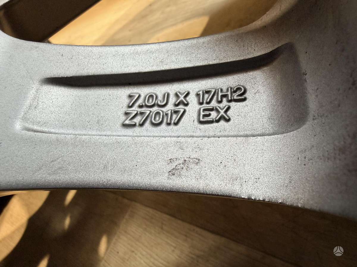 Subaru Outback su padangomis, light alloy, R17