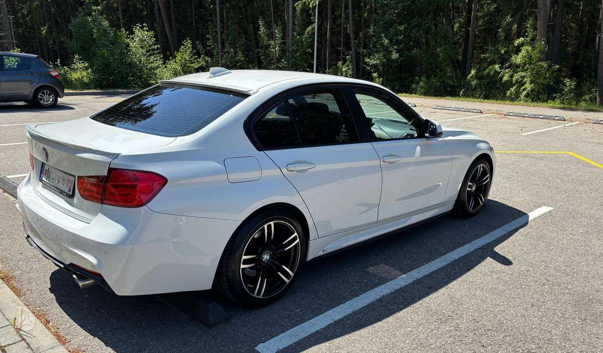 BMW 320, 2.0 l., Седан
