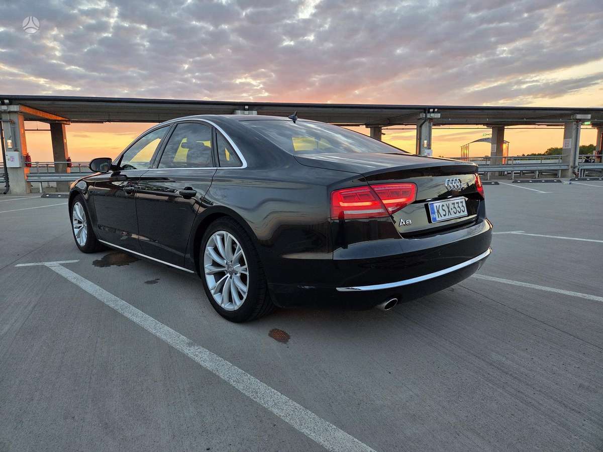 Audi A8, 3.0 l., sedanas