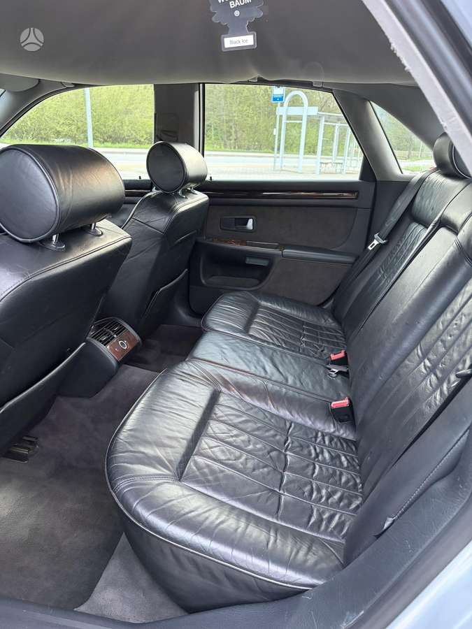 Audi A8, 2.5 l., Седан