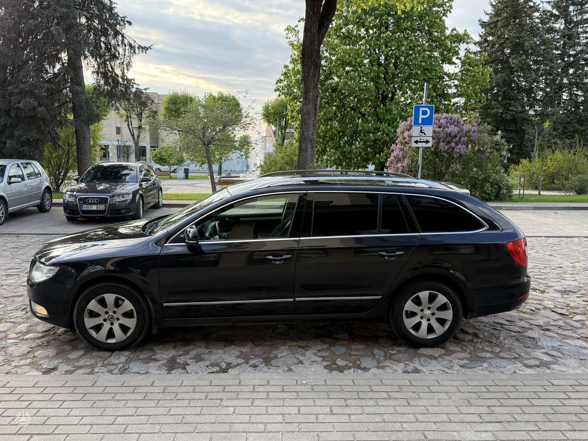 Skoda Superb, 2.0 l., wagon