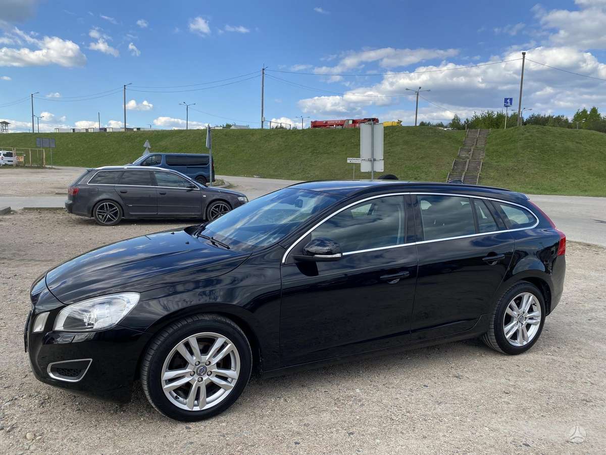 Volvo V60, 2.0 l., Универсал