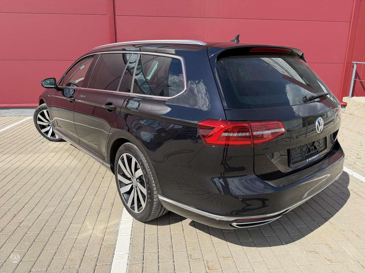 Volkswagen Passat - 2