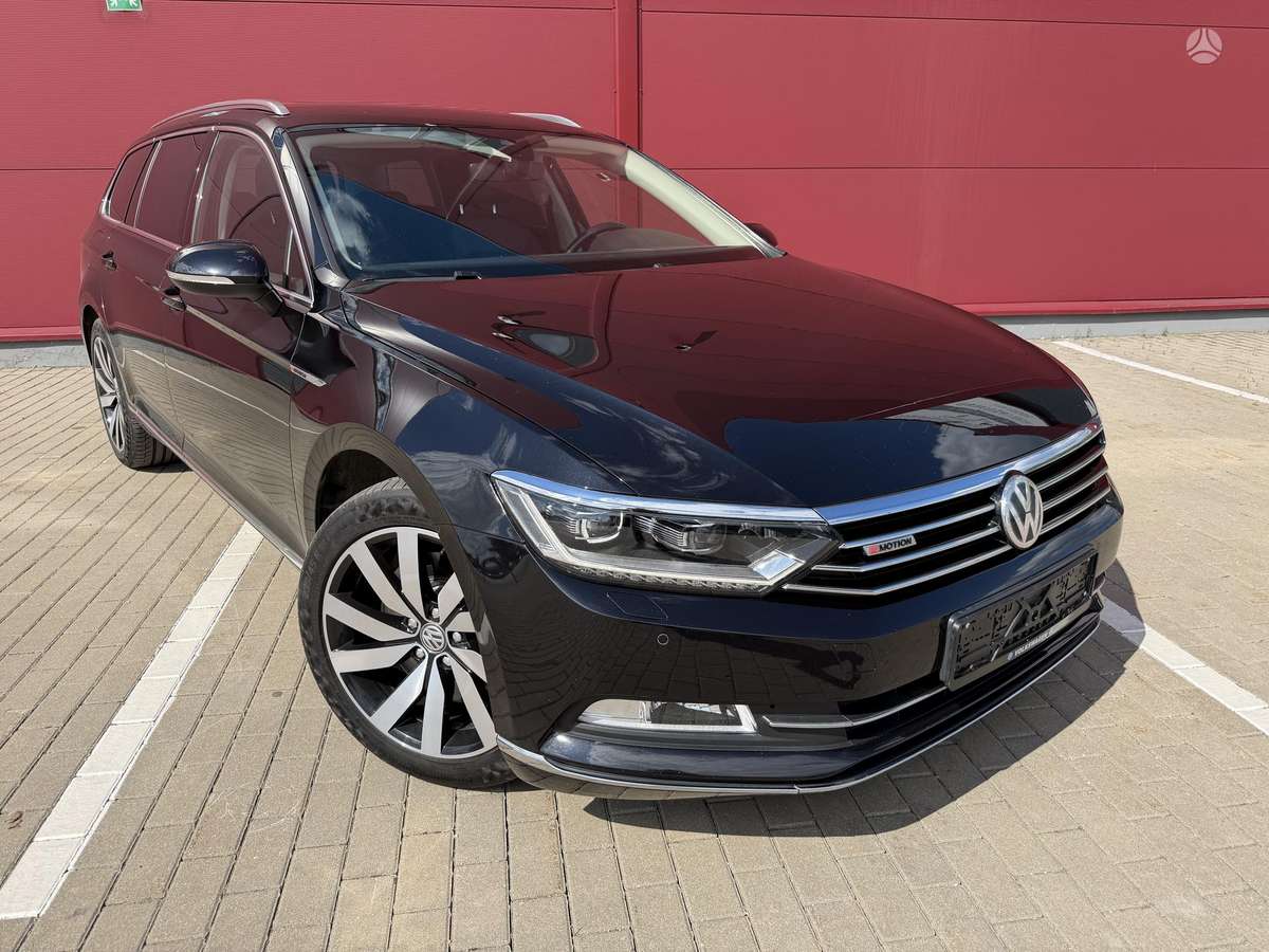 Volkswagen Passat - 1