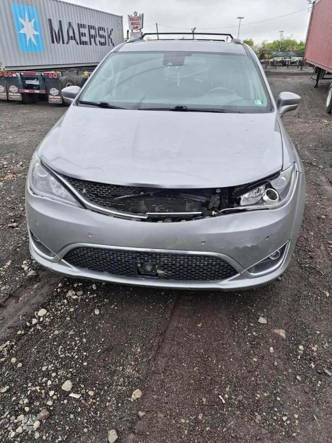 Chrysler Pacifica, 3.6 l., Минивэн