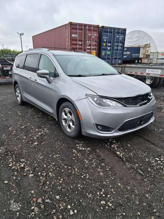 Chrysler Pacifica, 3.6 l., Минивэн