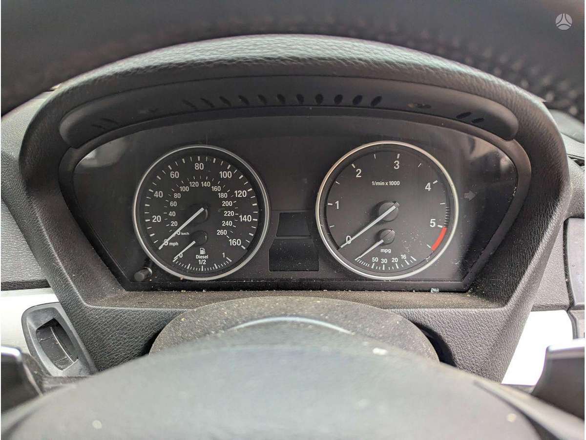 BMW X5 engine