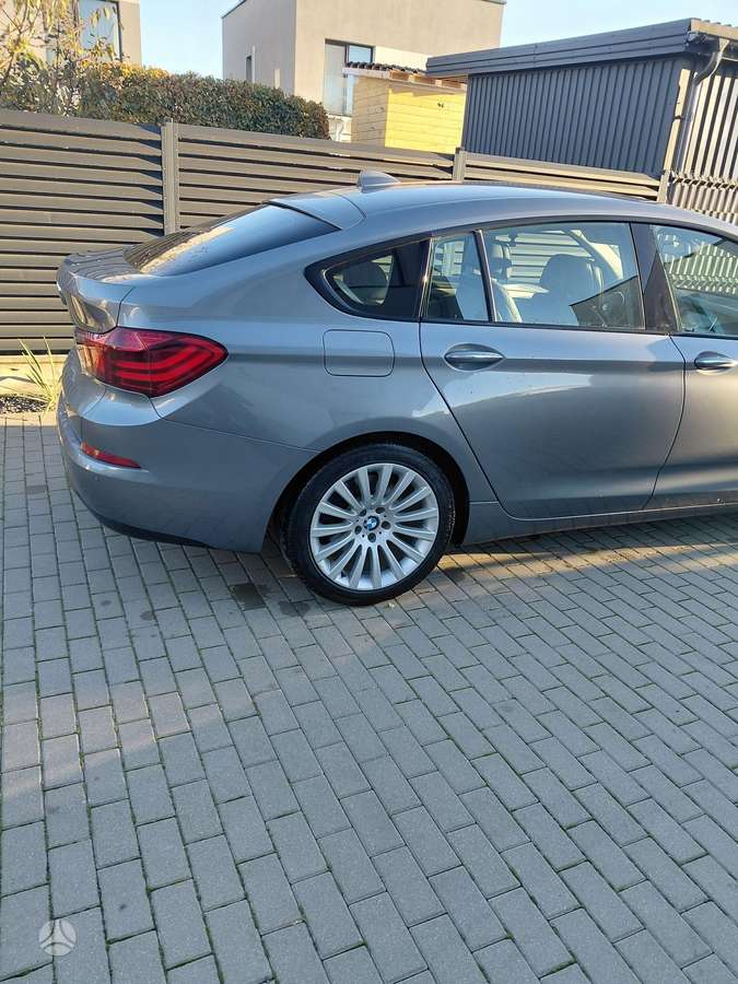 BMW 520 Gran turismo, 2.0 l., hatchback