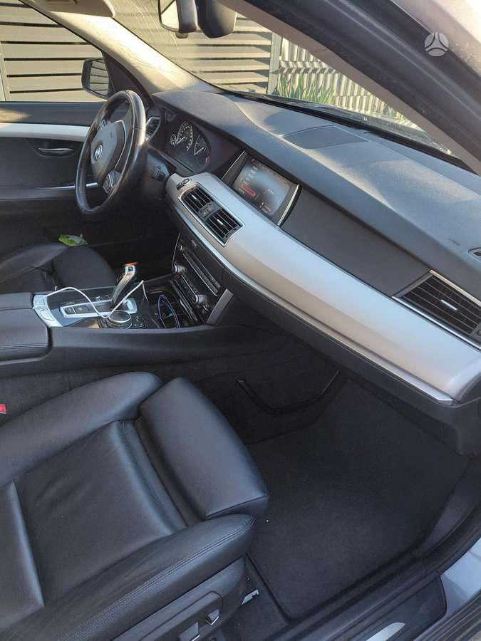 BMW 520 Gran turismo, 2.0 l., hatchback