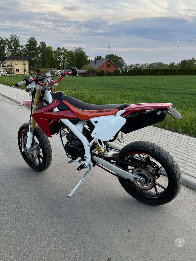Rieju MRT 49cc, мотороллеры / мопеды