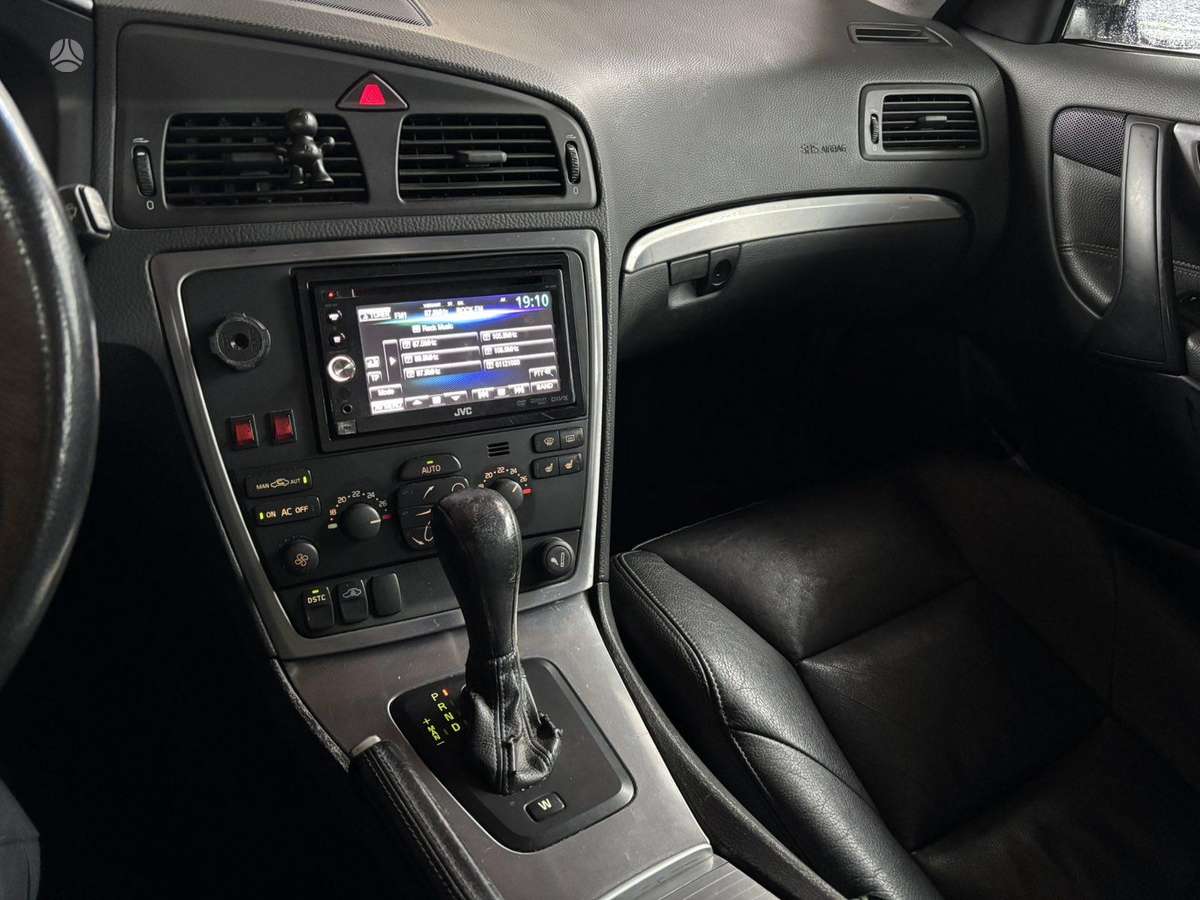 Volvo V70, 2.4 l., wagon
