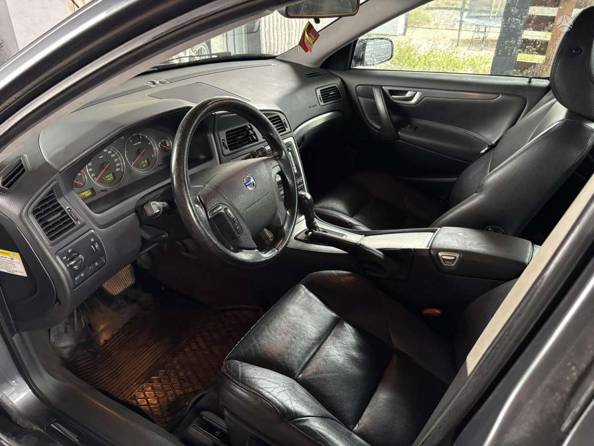 Volvo V70, 2.4 l., wagon