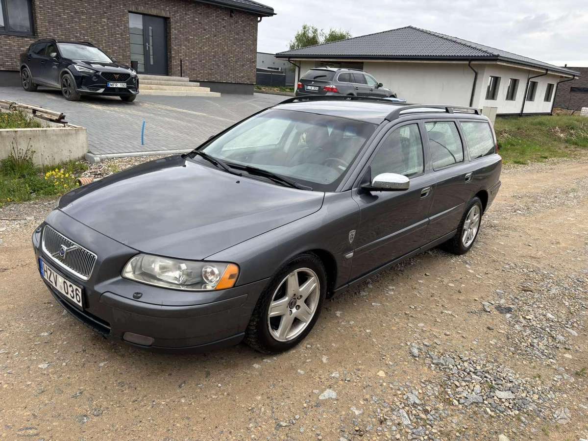 Volvo V70, 2.4 l., wagon