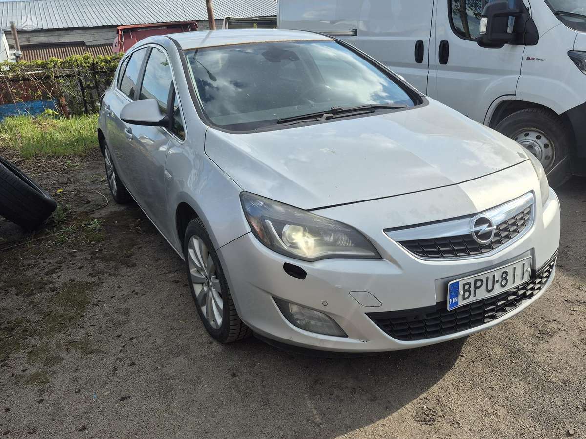 Opel Astra, 2.0 l., hatchback