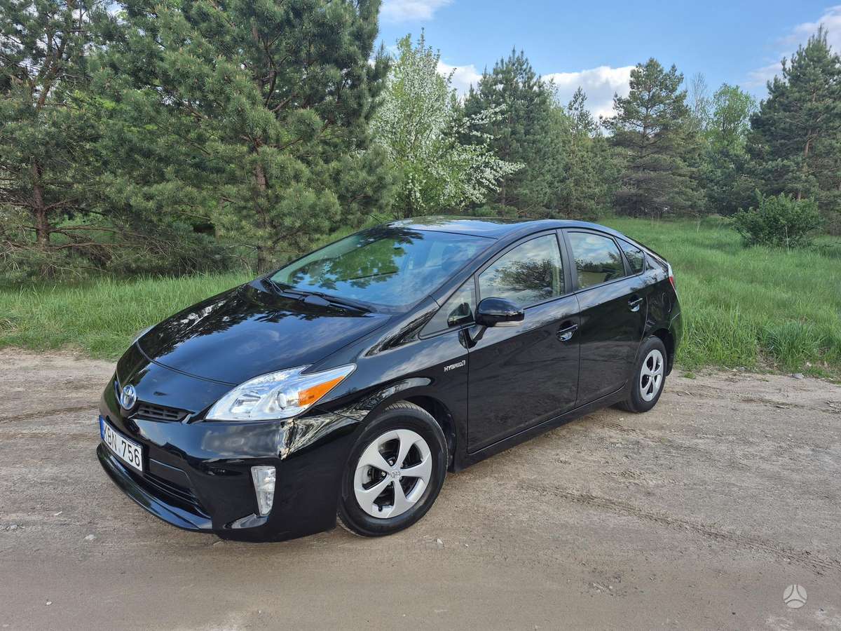 Toyota Prius - 1
