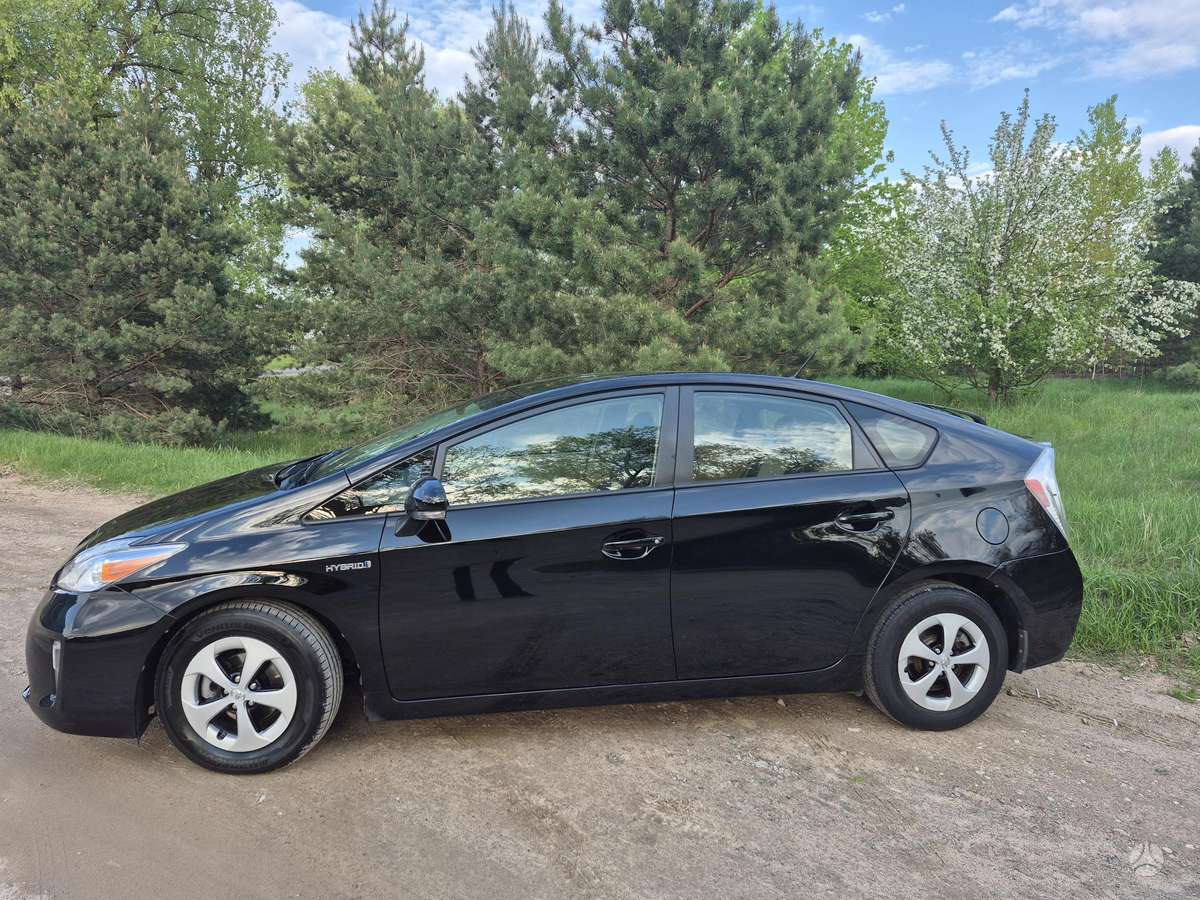 Toyota Prius - 2