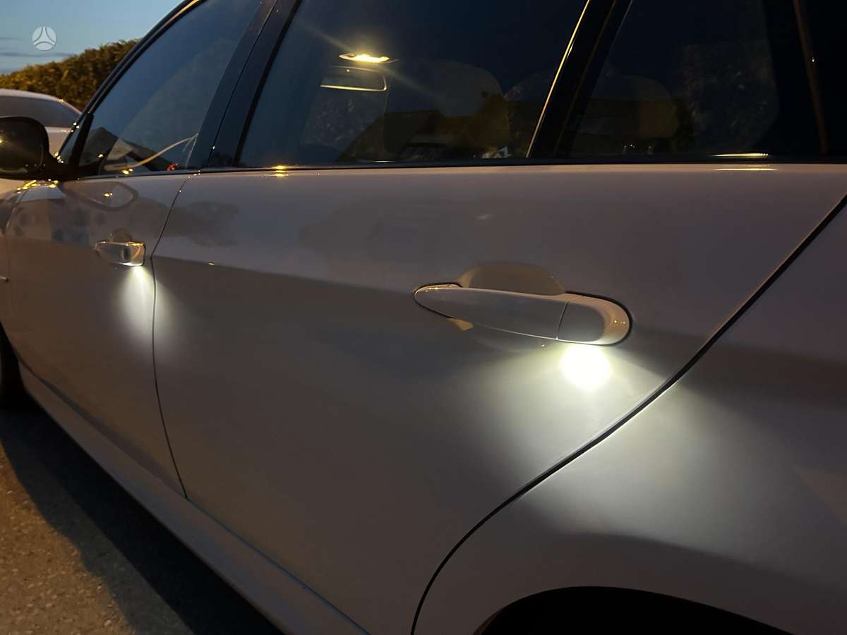 BMW 320, 2.0 l., universalas