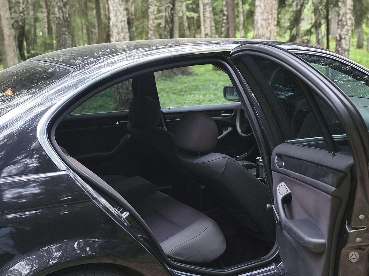 BMW 325, 2.5 l., Седан