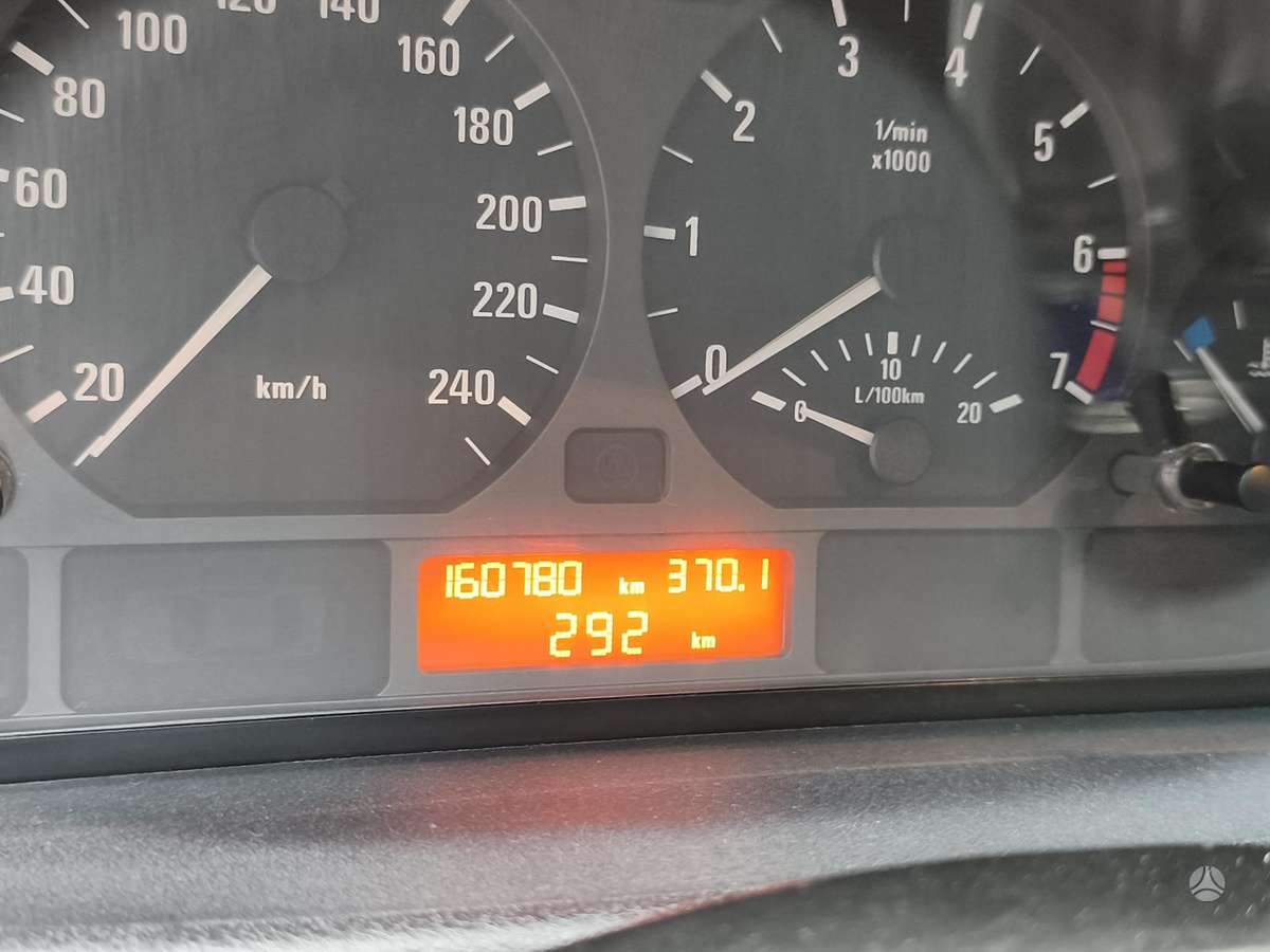 BMW 325, 2.5 l., Седан