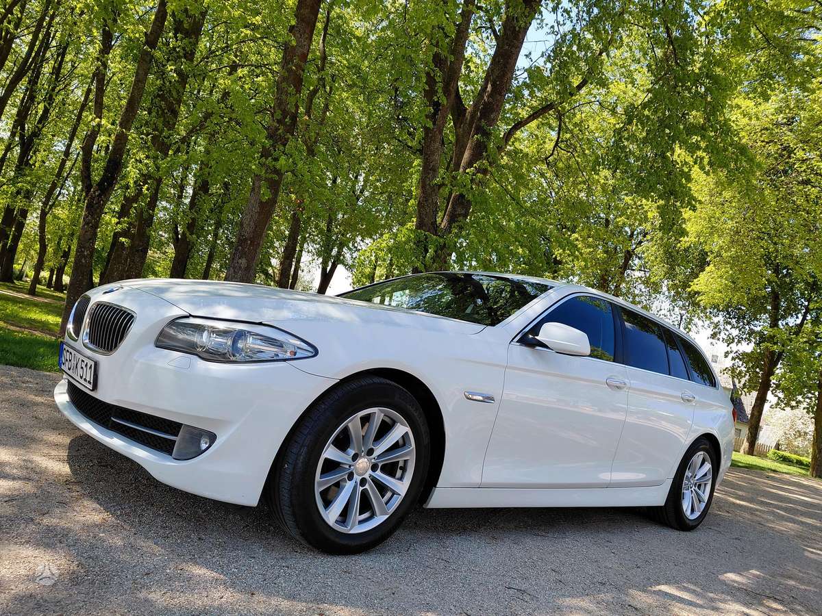 BMW 520, 2.0 l., universalas