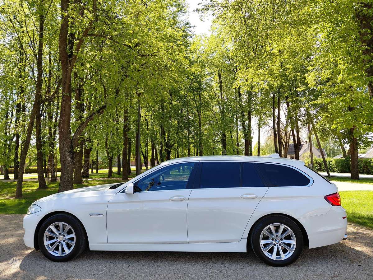 BMW 520, 2.0 l., universalas