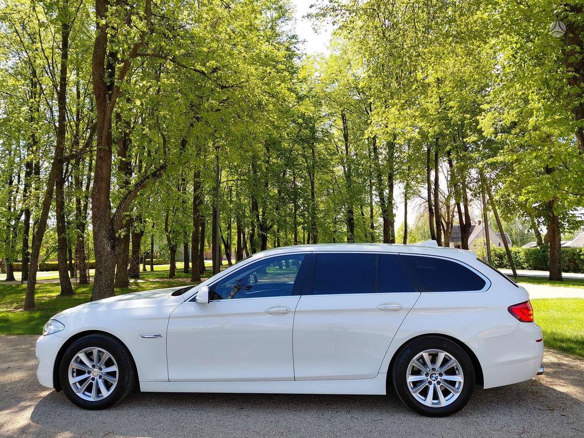 BMW 520, 2.0 l., wagon