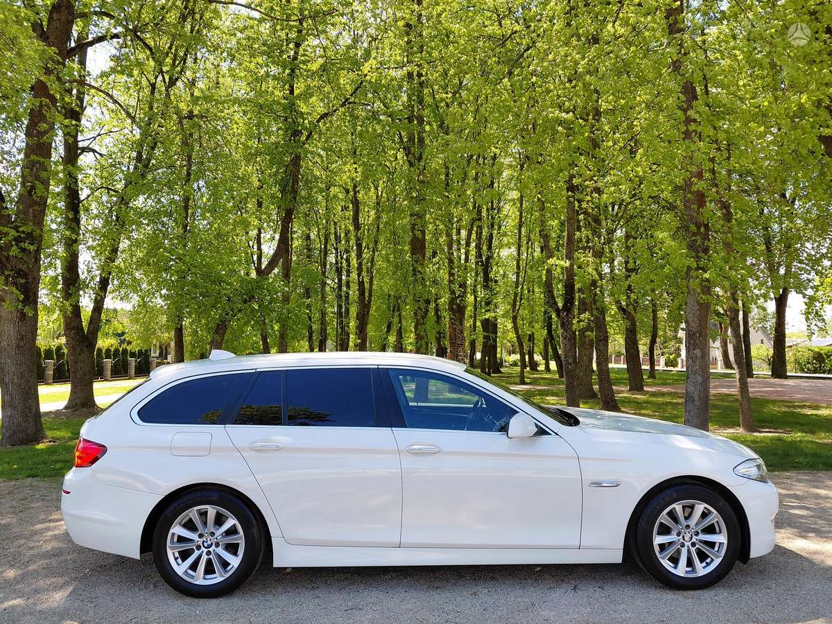BMW 520, 2.0 l., universalas