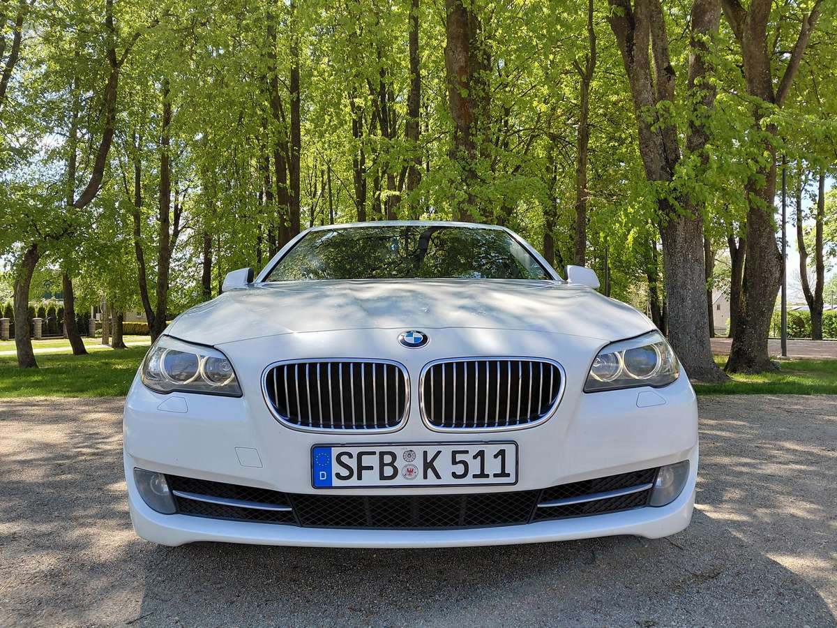 BMW 520, 2.0 l., universalas