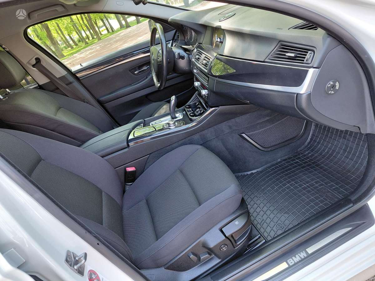 BMW 520, 2.0 l., wagon