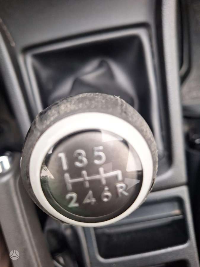 Subaru XV, 2.0 l., Хэтчбек