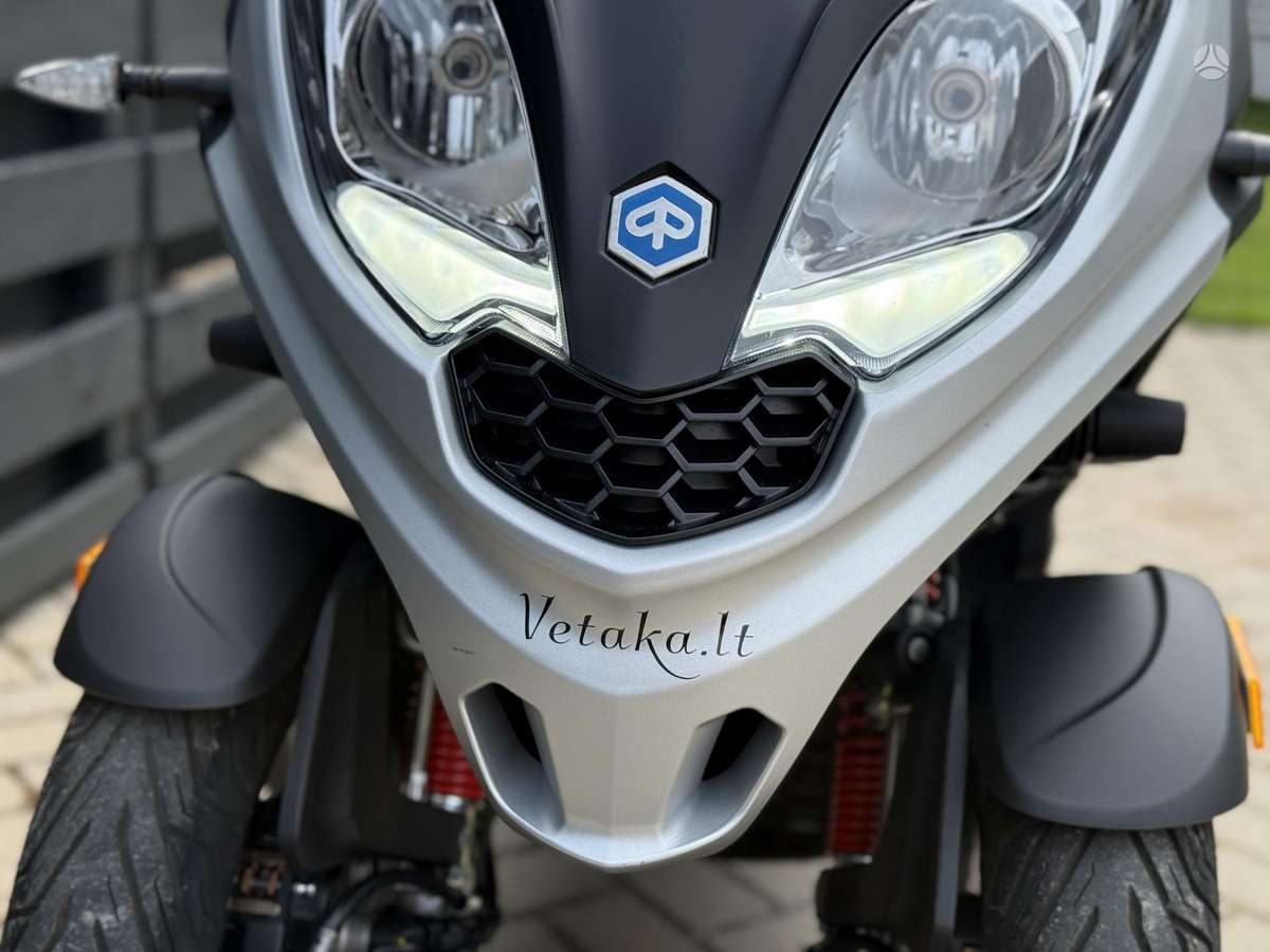 Piaggio MP3 278cc, trikes