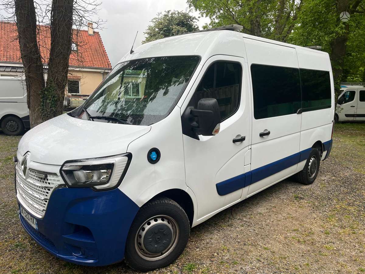 Renault Master, автомобили скорой помощи