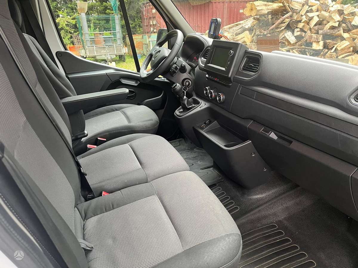 Renault Master, автомобили скорой помощи