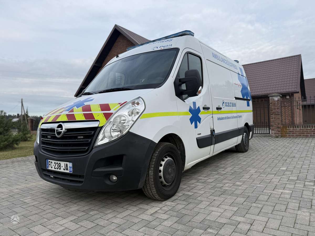 Renault Master, ambulance cars