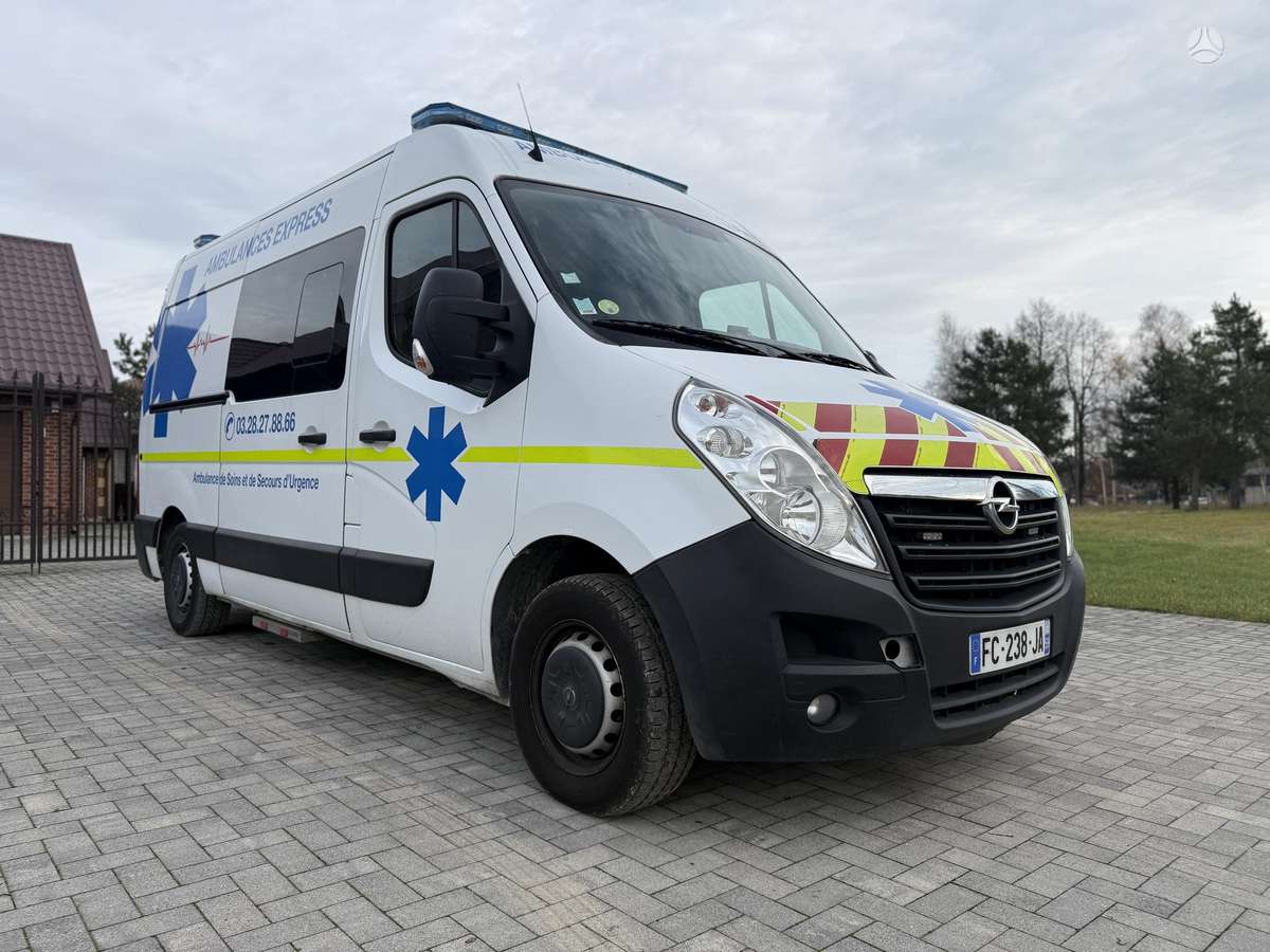 Renault Master, ambulance cars