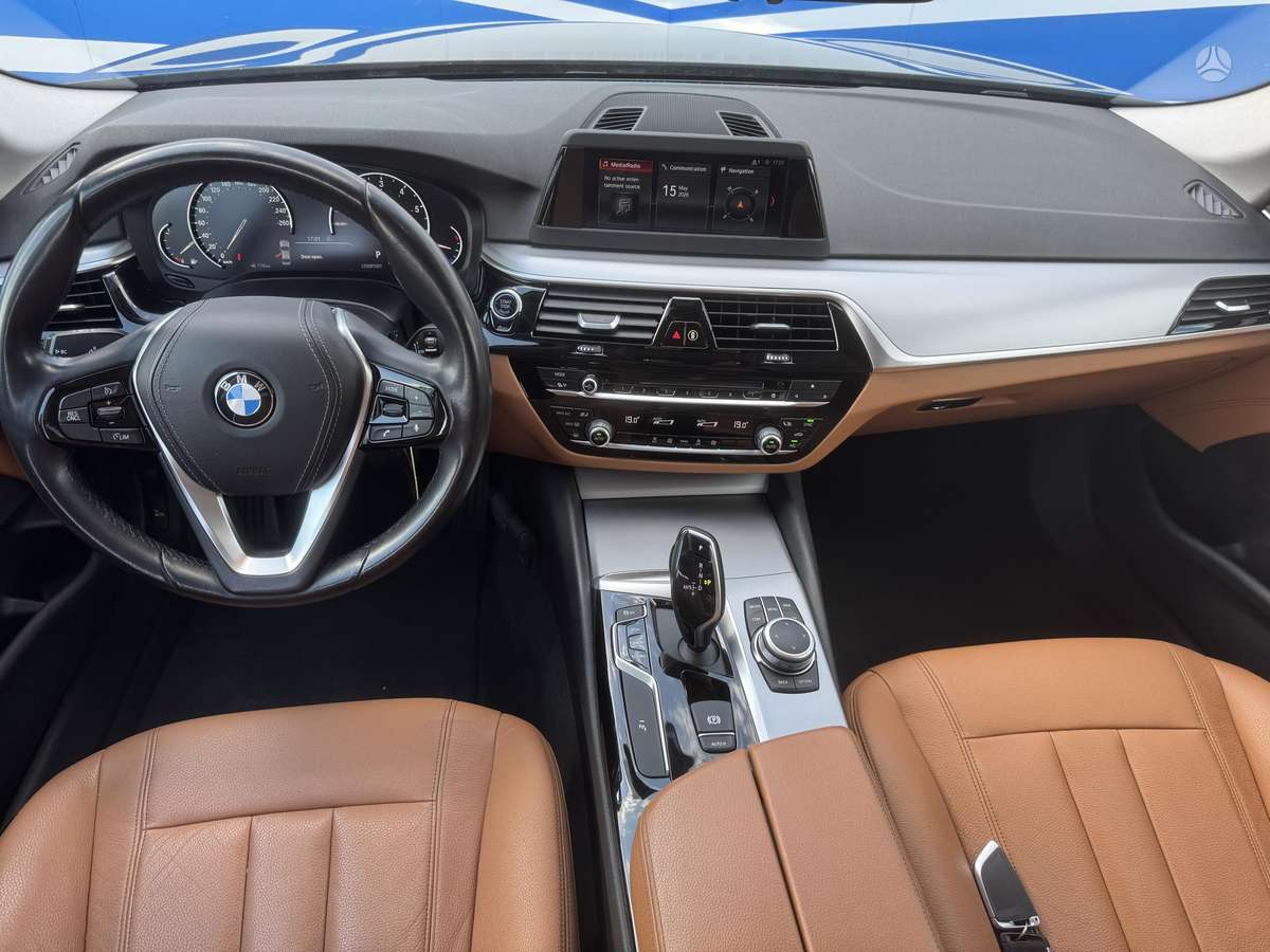 BMW 520, 2.0 l., Седан