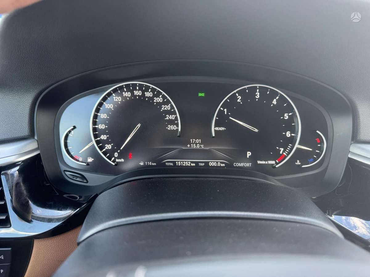 BMW 520, 2.0 l., Седан