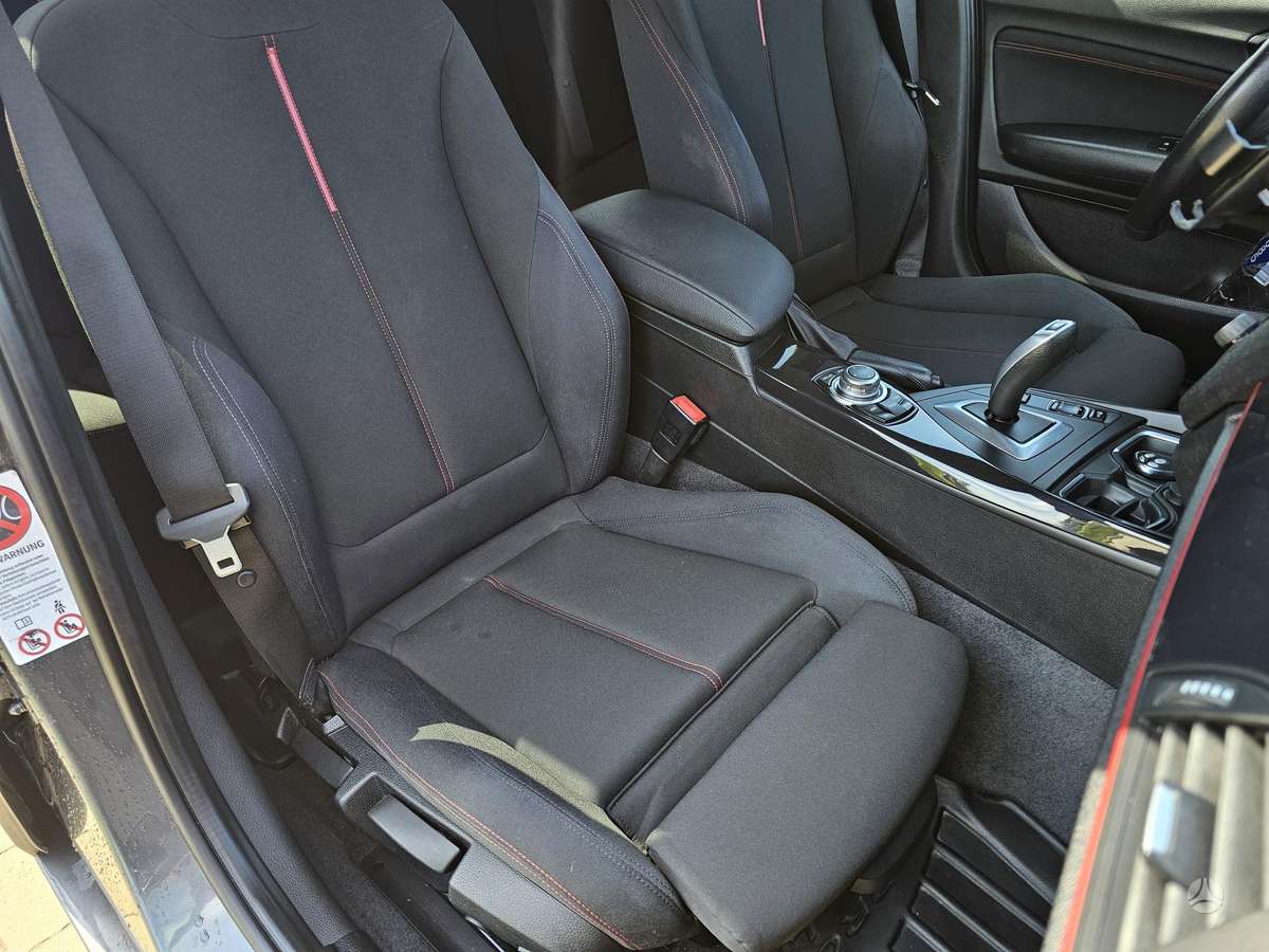 BMW 118, 1.6 l., hatchback