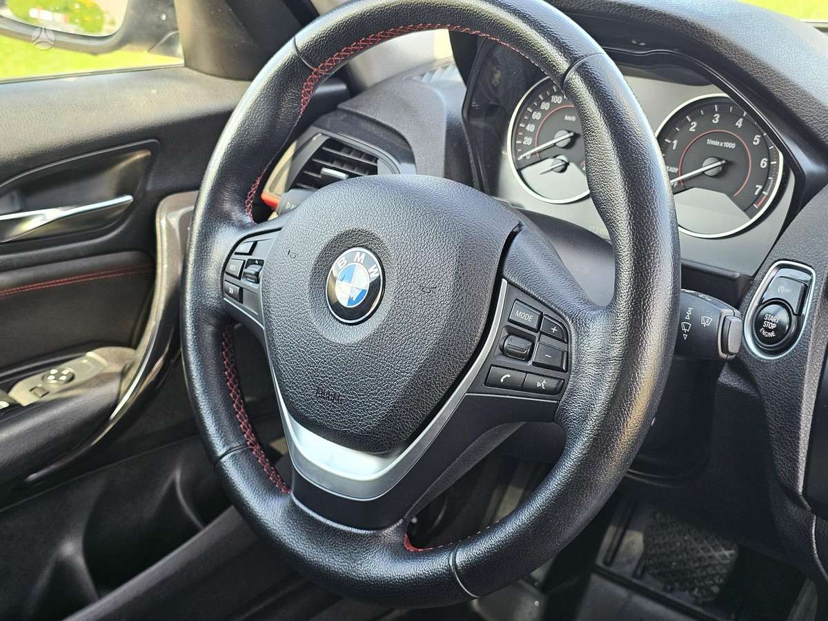 BMW 118, 1.6 l., hatchback
