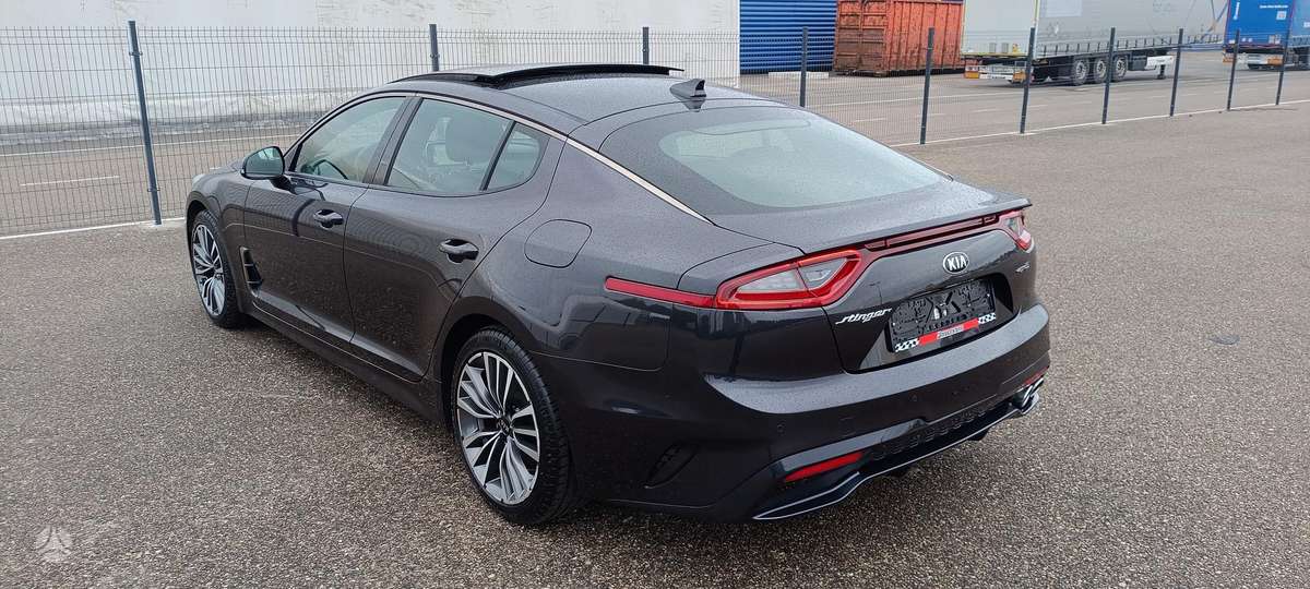 Kia Stinger, 2.2 l., hatchback